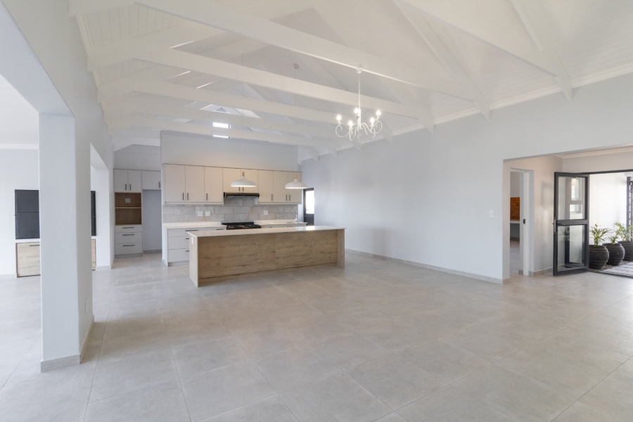 4 Bedroom Property for Sale in Da Gama Bay Western Cape
